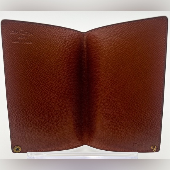 Louis Vuitton Monogram Canvas Passport Cover - Picture 4 of 5